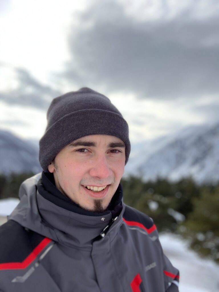 Погодин Евгений